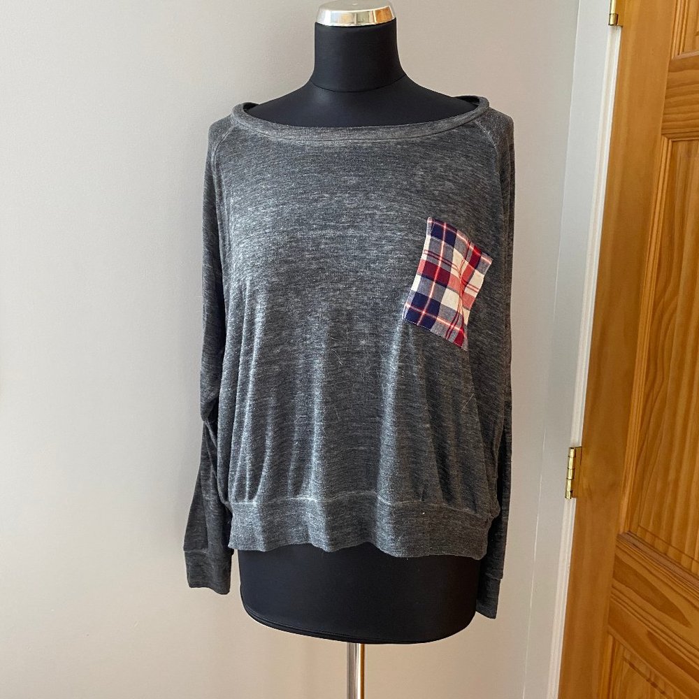 Long sleeve plaid pocket T with zipper detail